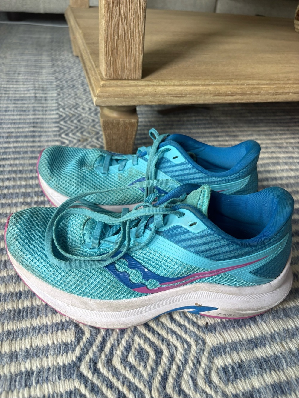 Saucony Ride 15 Women’s Size 7 Blue Pink PWRRUN Running Shoes S10657-30
